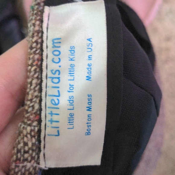 Assortment of kids hats - Picture 4 of 8